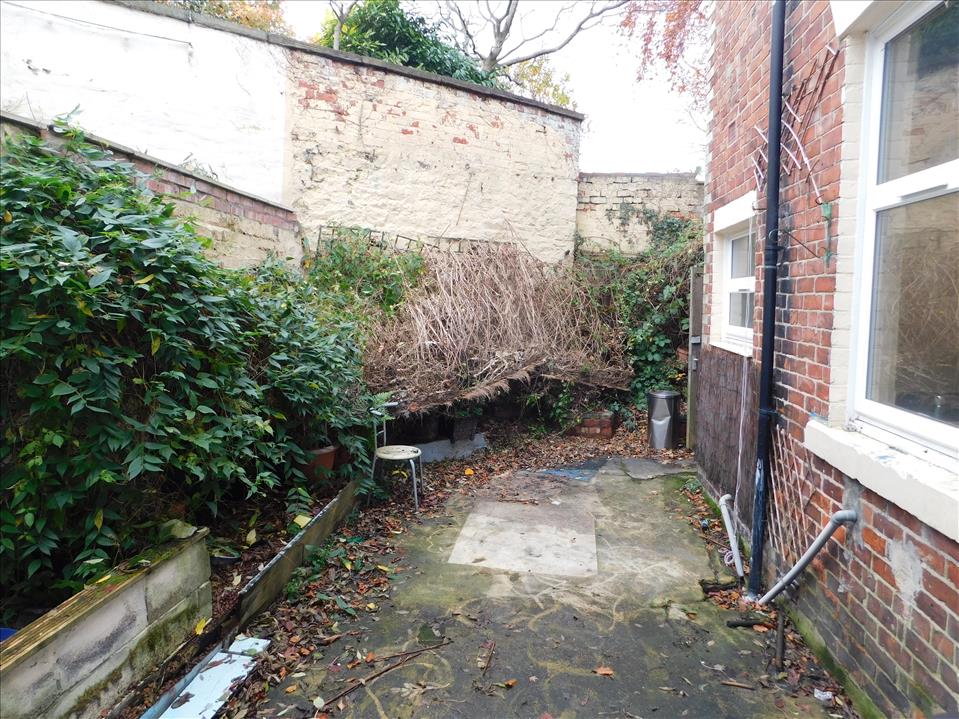 WALDRON STREET, AUCKLAND Dowen Estate & Letting Agents